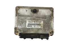 Řídicí Jednotka Motoru Audi 06A906018AK 0261204675 Bosch 23718