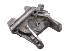 Držák Motoru Renault Master 2 Movano 8200454462 2.5 DCI