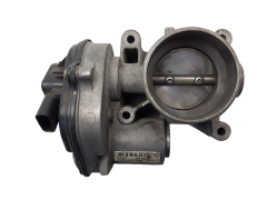 Škrticí Klapka Ford Volvo VP4F9U-9E928-AB 4M5G-ED 3522