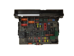 Pojistková Skříň BMW 9119444-03 18232.000.000A Pojistková Skříň BMW 9119444-03 18232.000.000A