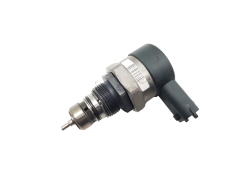 Senzor Tlaku Paliva 0281002800 226706711R 2.0 dci Renault 20 000km