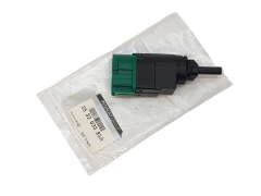 Spínač Brzdového Pedálu Originál Renault Opel Nissan 253203383R