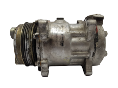 Kompresor Klimatizace Renault Espace 2 7700863108 SD-709 7718 Sanden 7209