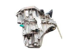 Převodovka TL4A000 7701700551 1.5 DCI Renault Kangoo 2 Převodovka TL4A000 7701700551 1.5 DCI Renault Kangoo 2