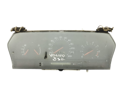 Otáčkoměr Volvo 850 9442368 110008456059