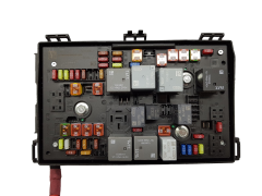 Pojistková Skříň 13449203 1110217AB Opel Astra J 