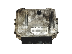 Řídicí Jednotka Motoru Renault 0281013363 8200635663 Bosch 19891