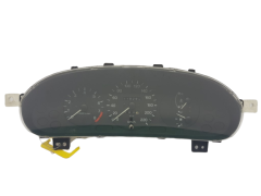 Otáčkoměr Mazda 323 BE6H