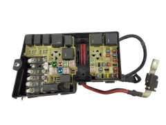 Pojistková Skříň Volvo 8688040