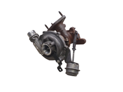 Turbodmychadlo 144101946R H8200822404 795637-001 Garrett 2.3dCi Renault Turbodmychadlo 144101946R H8200822404 795637-001 Garrett 2.3dCi Renault