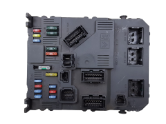 Blok Ovladačů BSI E01-00 Citroen Peugeot 9657999680 S118085320F Siemens