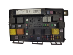 Blok Ovladačů 13181658 5DK008668-31 DY Opel GM Hella 2574 Blok Ovladačů 13181658 5DK008668-31 DY Opel GM Hella 2574