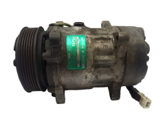 Kompresor Klimatizace Citroen Peugeot SD7V16 1106F Sanden 7110