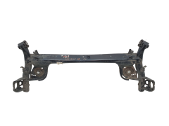 Nosník Zadek 555118694R 555012547R Renault Clio 5