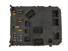Blok Ovladačů BSI E02-00 9653667680 S118085220E PSA Siemens 1629