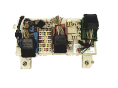 Pojistková Skříň 519256101 7M5T-14A073-FB Ford  Pojistková Skříň 519256101 7M5T-14A073-FB Ford