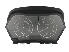 Otáčkoměr BMW 1 6210 9371834 9232891 Johnson