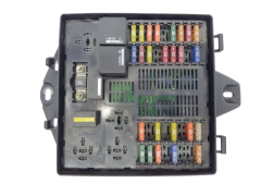 Pojistková Skříň Jaguar 5W93-14A073-AB Lear Pojistková Skříň Jaguar 5W93-14A073-AB Lear