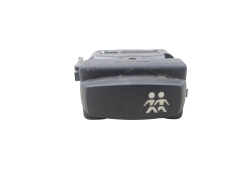 Přepínač Zamykaní Dveří Renault Laguna 2 015086B 8200015086