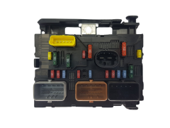 Blok Ovladačů BSM-L03-00 9659741780 PSA Delphi 1759 Blok Ovladačů BSM-L03-00 9659741780 PSA Delphi 1759