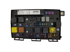 Pojistková Skříň 13268306 LQ 5DK008668-39 Opel GM Hella