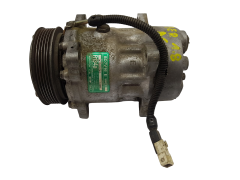 Kompresor Klimatizace Citroen Peugeot SD7V16 1106F Sanden 7124