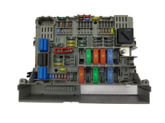 Pojistková Skříň BMW 6906613-03 18842.000.000A B010095000 BJ3A121625