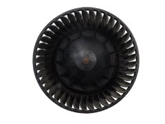 Ventilátor Dmýchadlo Audi Seat 8E1820021E K01000CCW Valeo