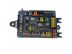 Pojistková Skříň BMW 6114 V8 926111002 