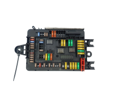 Pojistková Skříň 6114 V8 9337880 02  BMW  Pojistková Skříň 6114 V8 9337880 02  BMW