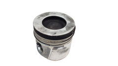Píst Motoru 120A13832R 1.6 DCI R9M402 T Renault 2746