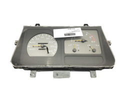 Otáčkoměr Nissan Cabstar BB32D01