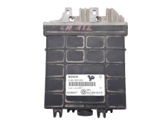 Řídicí Jednotka Motoru Volkswagen Golf 3 037906024B 0261200596 Bosch