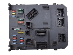 Blok Ovladačů BSI E01-00 Citroen Peugeot 9652474680 S118085320D Siemens