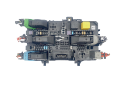Pojistková Skříň 13222173 5DK008669-33 Opel  GM Hella 40216 Pojistková Skříň 13222173 5DK008669-33 Opel  GM Hella 40216