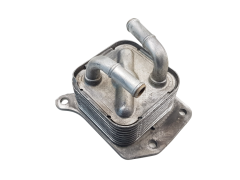 Chladič Oleje 213051KC0C 1.6 TCE Renault Nissan 6000km