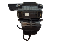 Ohřívač Renault Clio 4 272706952R Denso 6802