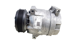 Kompresor Klimatizace 8200424250 6570899 Delphi 2.2 DCI Renault Laguna 2 0km