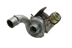Turbodmychadlo 8200369581 GT1749V 1,9 dci Garrett Renault Mitsubishi Volvo Turbodmychadlo 8200369581 GT1749V 1,9 dci Garrett Renault Mitsubishi Volvo