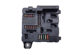 Blok Ovladačů Renault UPC X84 8200306032 S118399200B Siemens