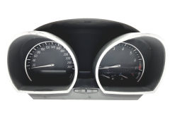 Tachometr BMW Z4 6211 4116030-01 1024220-02 Borg Tachometr BMW Z4 6211 4116030-01 1024220-02 Borg