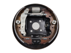 Brzdový Štít Pravý  440009500R 440207408R Dacia Renault  Brzdový Štít Pravý  440009500R 440207408R Dacia Renault