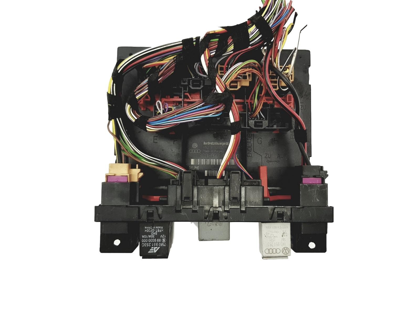 Blok Ovladačů 3C0937049AE 28069688 Audi VW Delphi 15350 main product photo