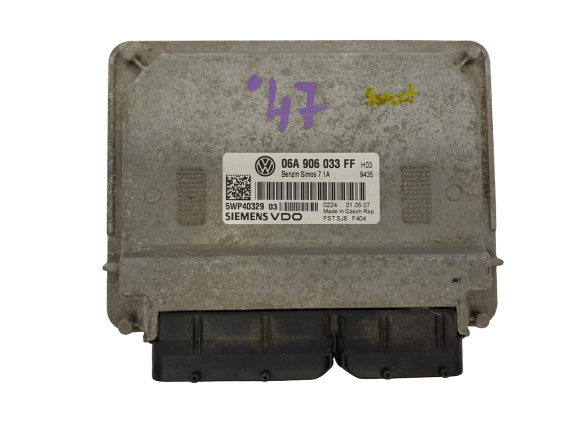 Řídicí Jednotka Motoru Seat 06A906033FF 5WP40329 Siemens VDO main product photo