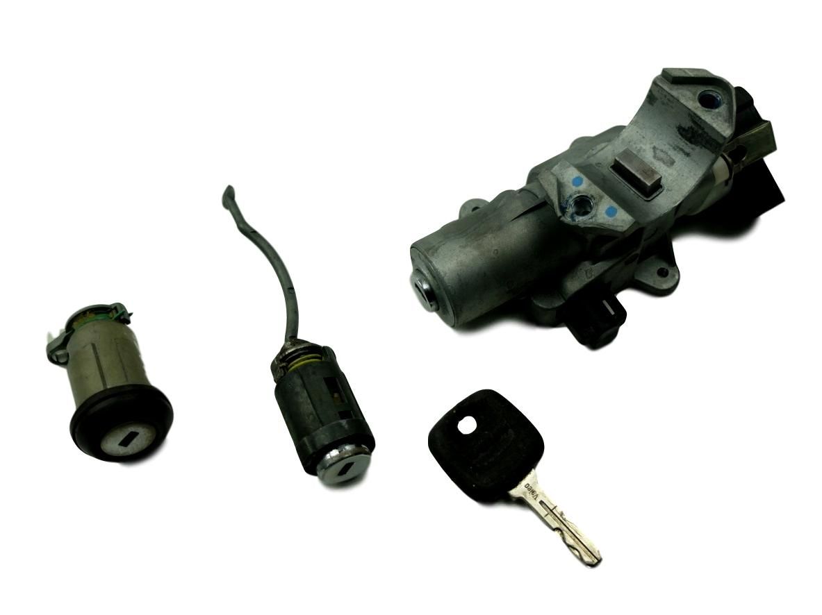 Zapalování Volvo C70 V70 8626327 Valeo main product photo