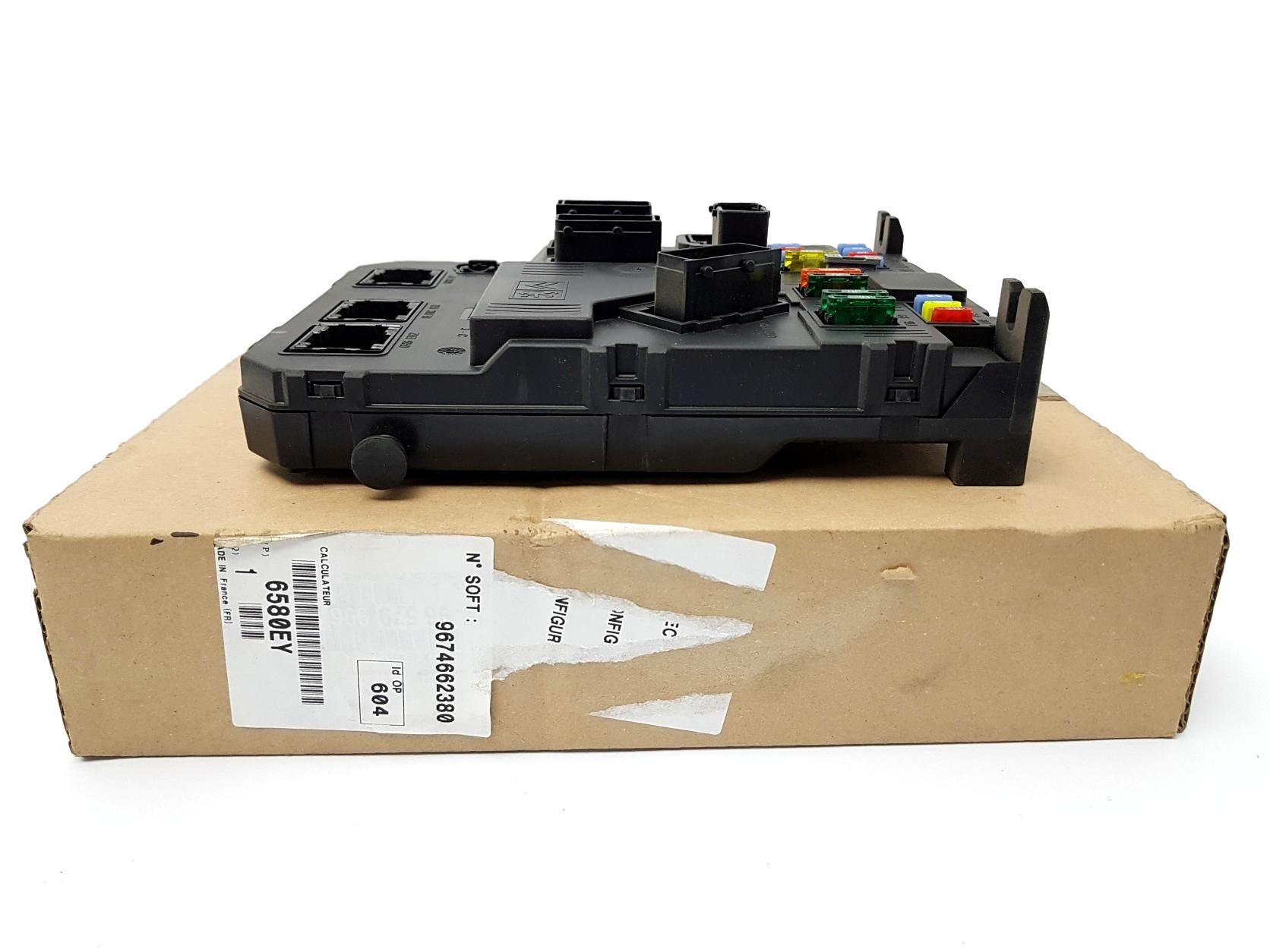 Pojistková Skříň Nový originál BSI Berlingo Partner II 6580EY 6580EK 9657999680 main product photo
