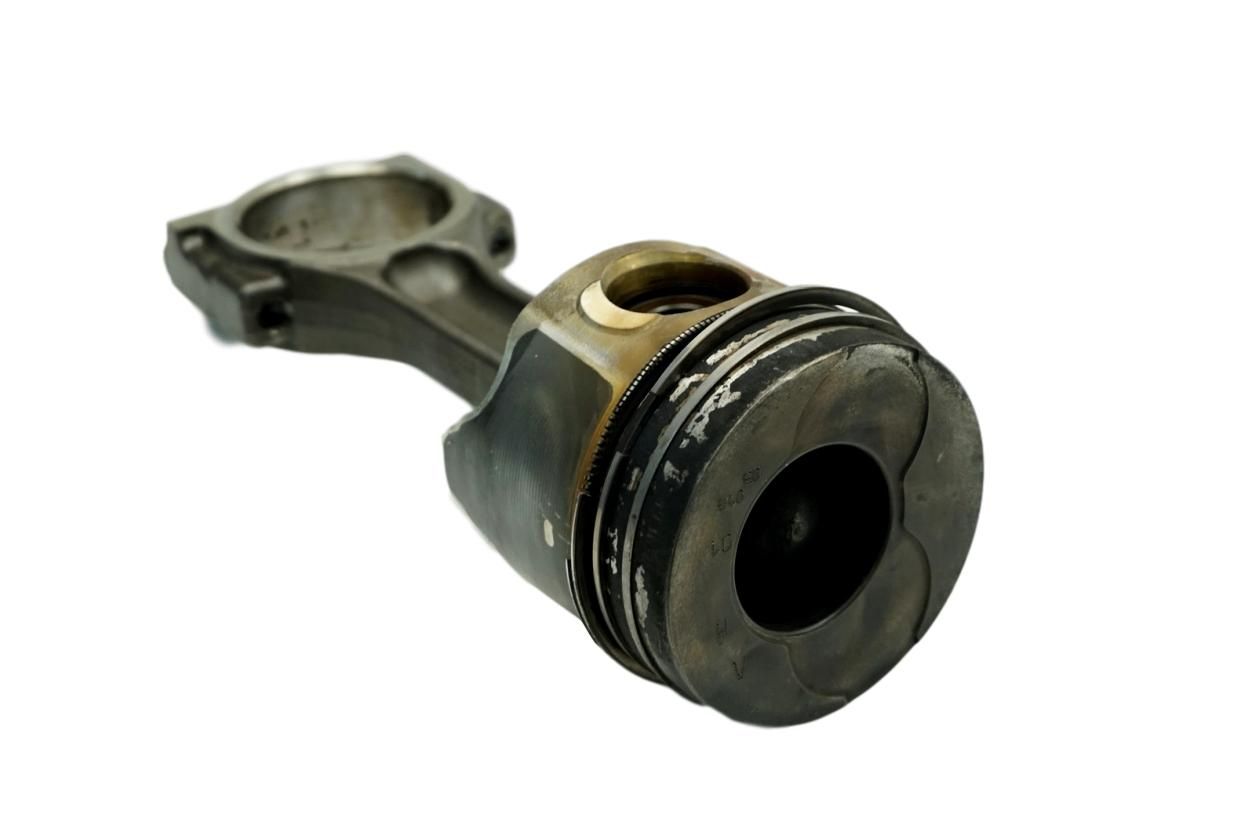 Ojnice Pístu 1,9 dci 1D4192T4 Volvo V40 main product photo