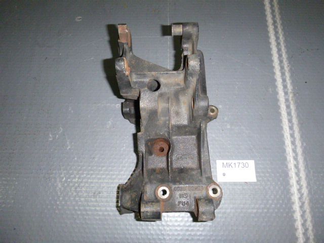 Łapa Mocowanie Podstawa Alternatora 9626796580 1,9 diesel Peugeot Citroen DW8 main product photo