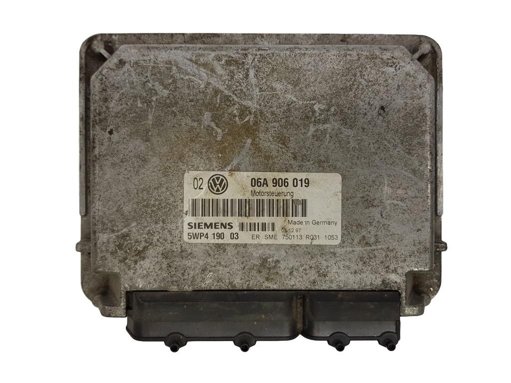Řídicí Jednotka Motoru VW 06A906019 5WP4190 Siemens main product photo