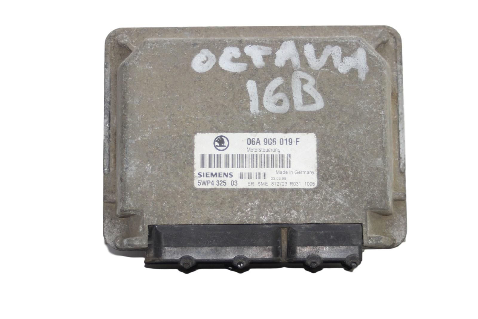 Řídicí Jednotka Motoru 06A906019F 5WP4325 Skoda main product photo